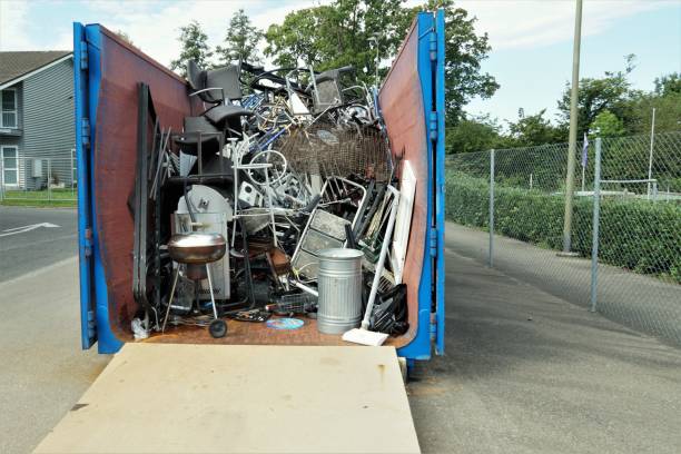 Best Construction Debris Removal  in Schoolcraft, MI